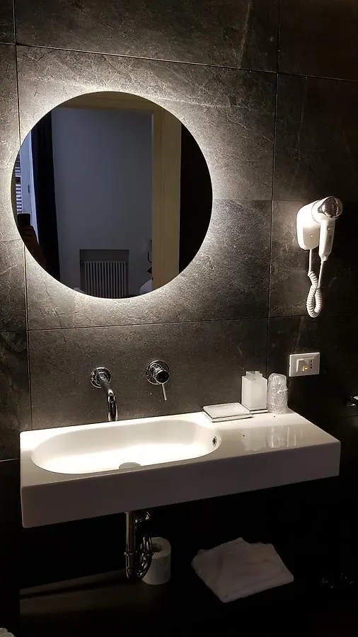 Bed Milano Linate Hotel